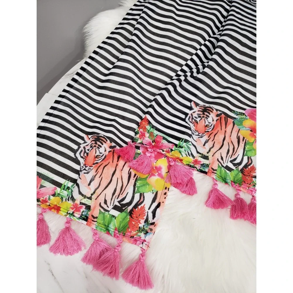 TIGER‎ Table Runner Tassel Maximilist Floral Striped Black White Pink Decor